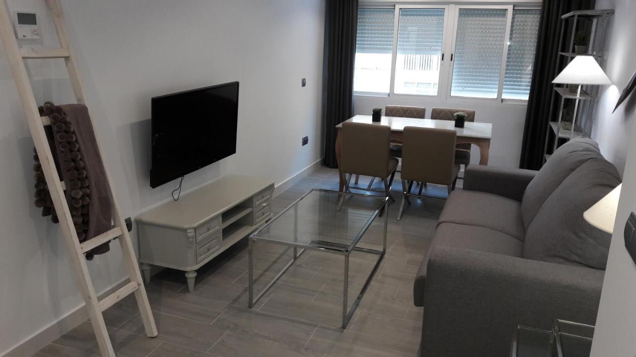 Apartamento Guesting Velazquez Cádiz Exterior foto