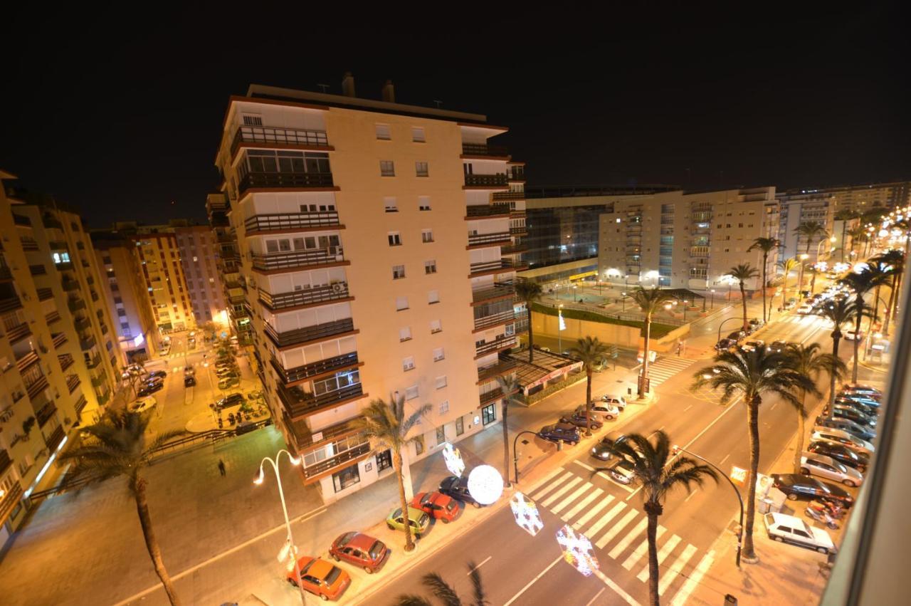 Apartamento Guesting Velazquez Cádiz Exterior foto